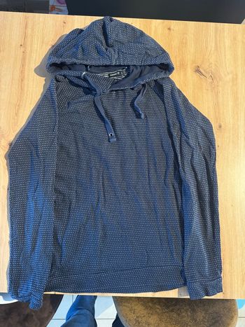 Pull à capuche 