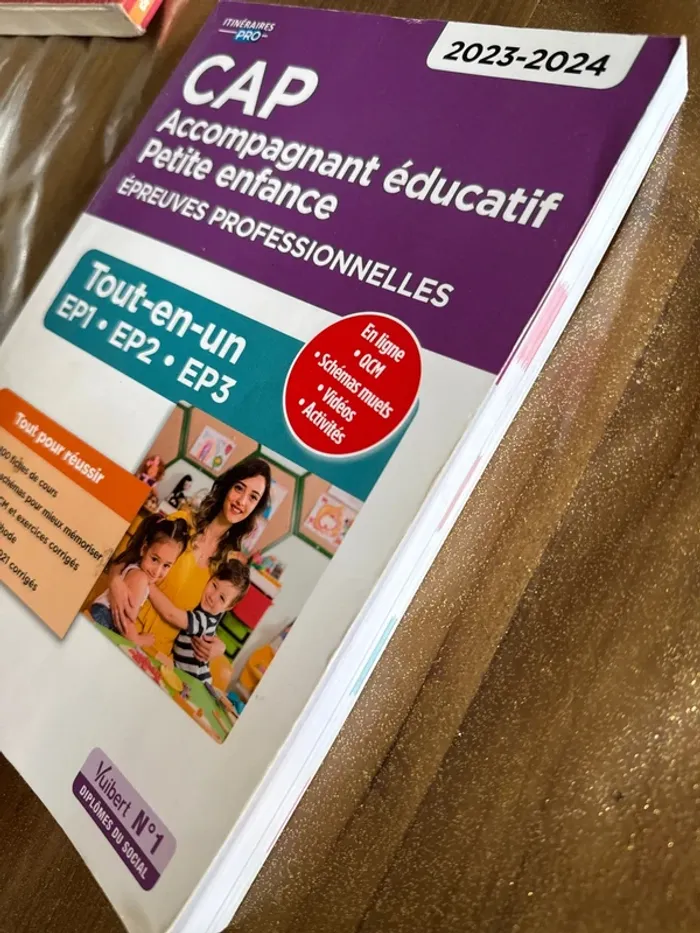 Livre CAP, accompagnant éducatif, petit enfance - photo numéro 3