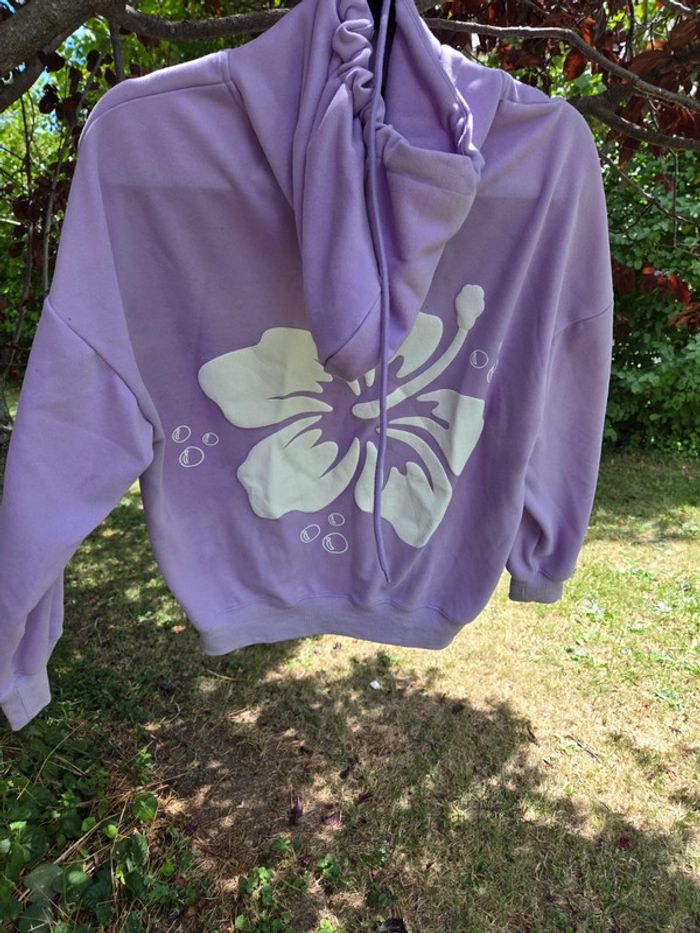Pull sweat a capuche flower summer - photo numéro 2