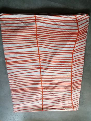 Housse de couette et sa taie orange et blanche pour lit 1 pers