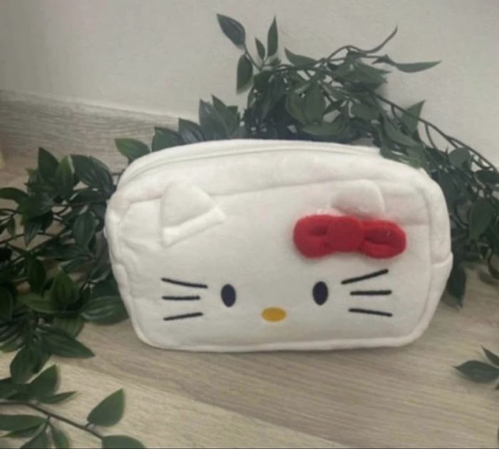 Trousse hello kitty neuf