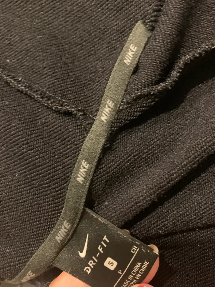 Sweat à capuche Nike Dri-Fit noir – Taille S - photo numéro 9