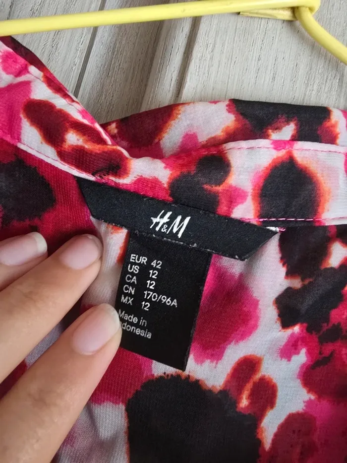 Blouse manches courtes debardeur colorée h&m taille 42 - photo numéro 2