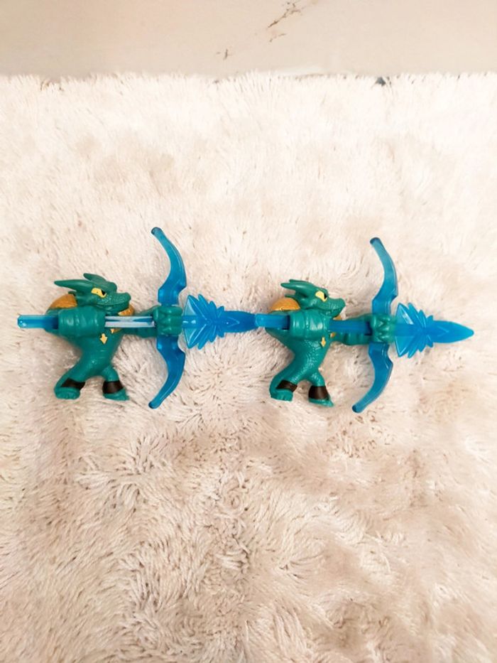 Lot de 2 figurines