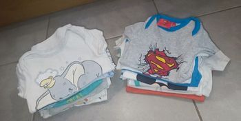 Lot bodies 3 mois