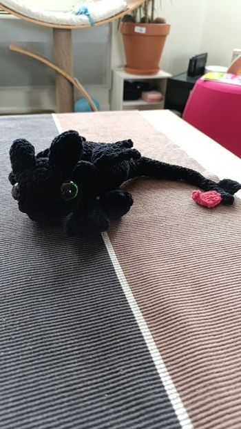 Peluche Crocmou faite au crochet