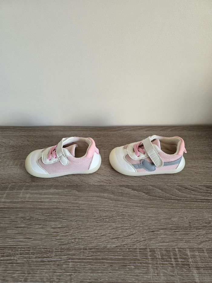 Chaussure Fille - Basket - Taille 22 - photo numéro 4