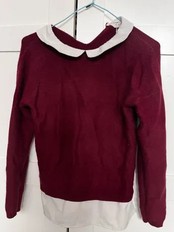 Pull bordeaux col et fausse chemise en bas