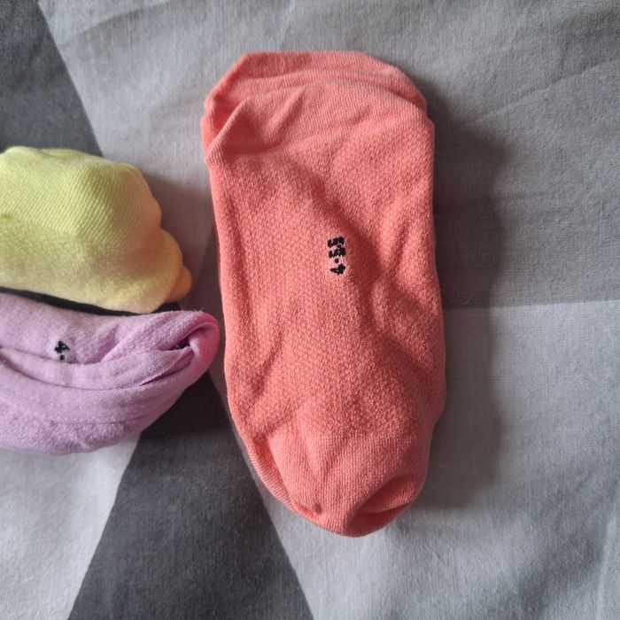 Lot 5 chaussettes invisible colorées pour femme - Taille 36-39 - Neuf - Primark - photo numéro 5