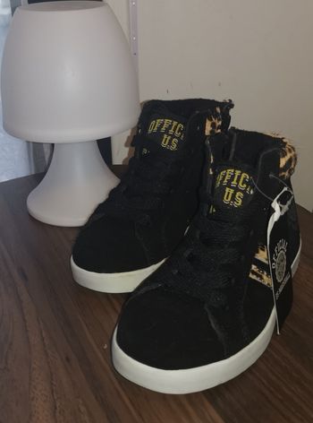 Baskets U.S Marshall P27 neuves