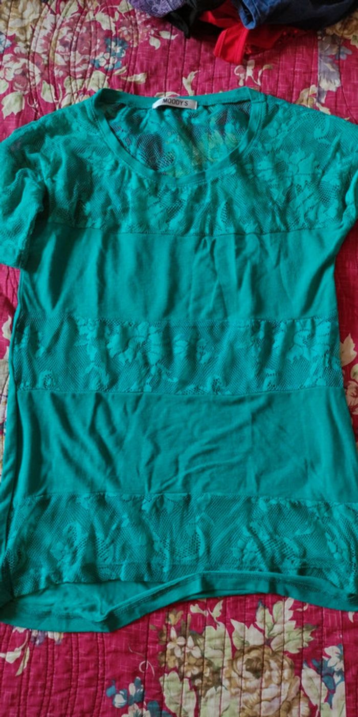 Tee shirt taille unique.