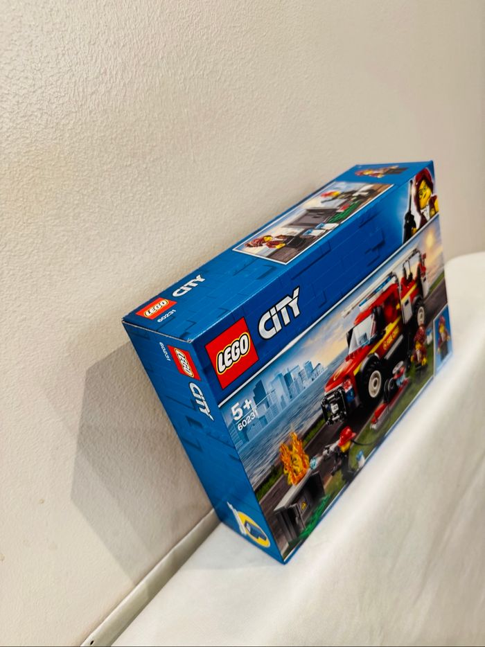 Lego city Le camion du chef des pompiers + 5 ans 60231 - photo numéro 2