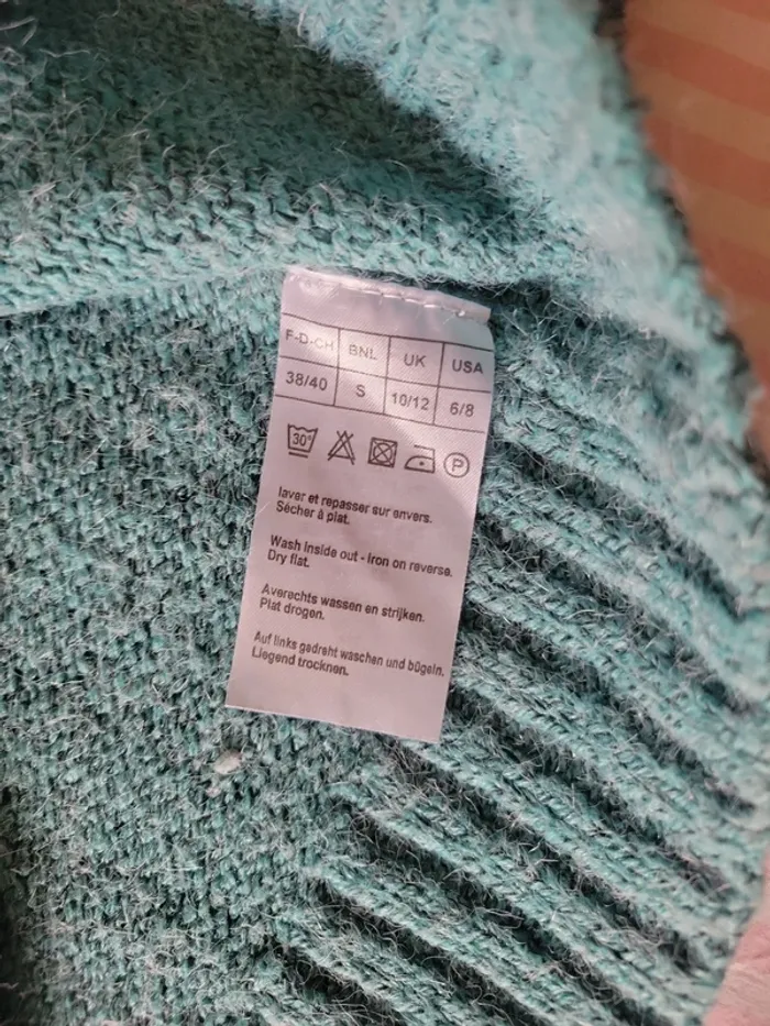 Pull taille 38/40 - photo numéro 3