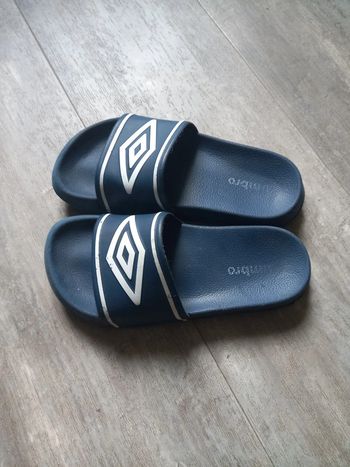 Claquette garçon Umbro 30/31