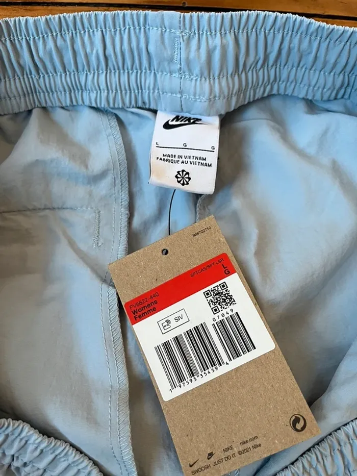 Short Nike bleu clair - photo numéro 3
