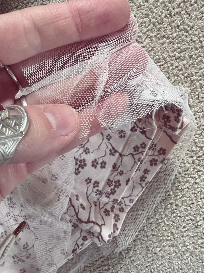 Jupe en tulle motif fleur / fleuri - photo numéro 5