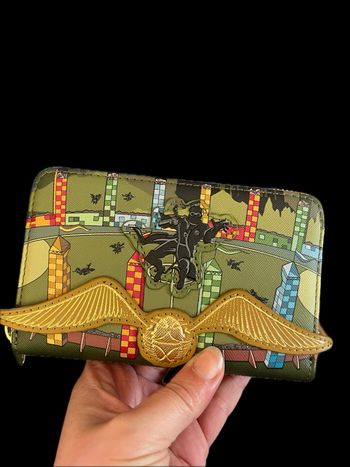 Portefeuille loungefly Disney Harry Potter quidditch Neuf