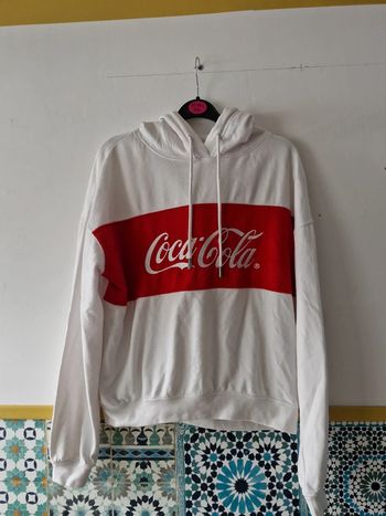 Pull capuche coca cola femme
