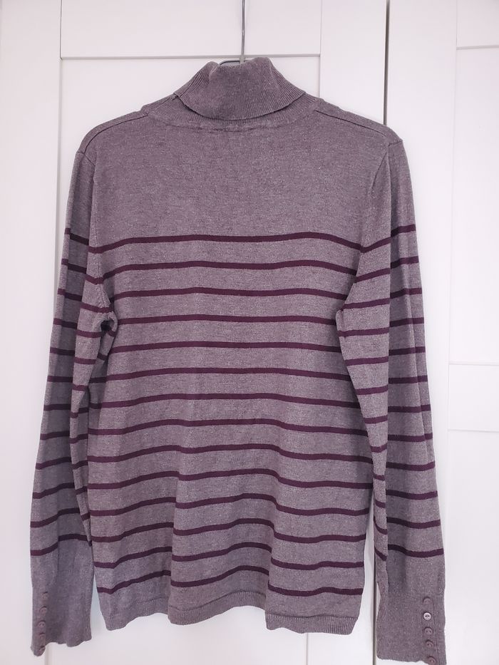 Pull gris à rayures - photo numéro 4