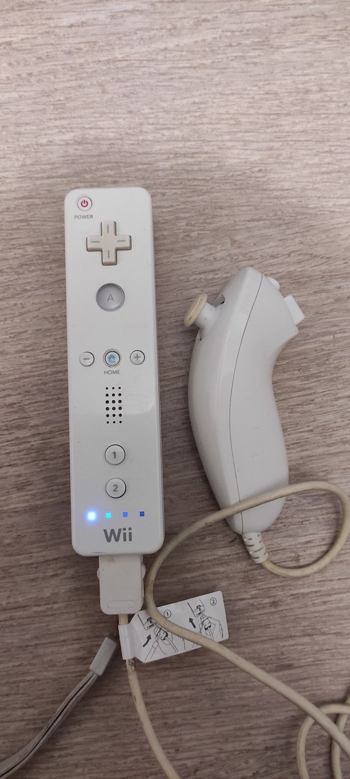 Nintendo Wii complète avec disque dur - photo numéro 7