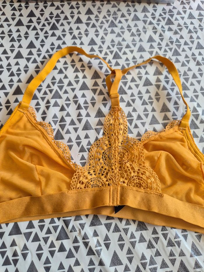 Soutien gorge - photo numéro 2