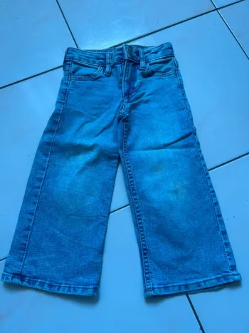 Jean pattes d’éléphant - 2 ans - H&M