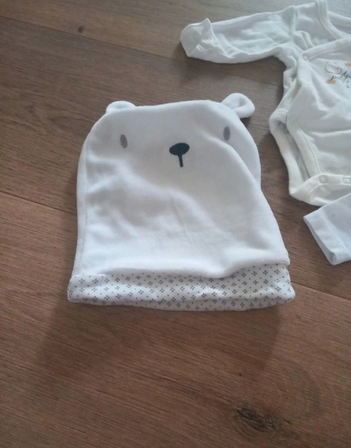 Lot vêtements préma et naissance - photo numéro 2