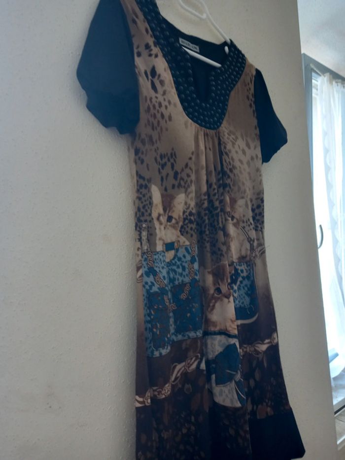 Robe noire avec motifs Taille : 40 - photo numéro 2