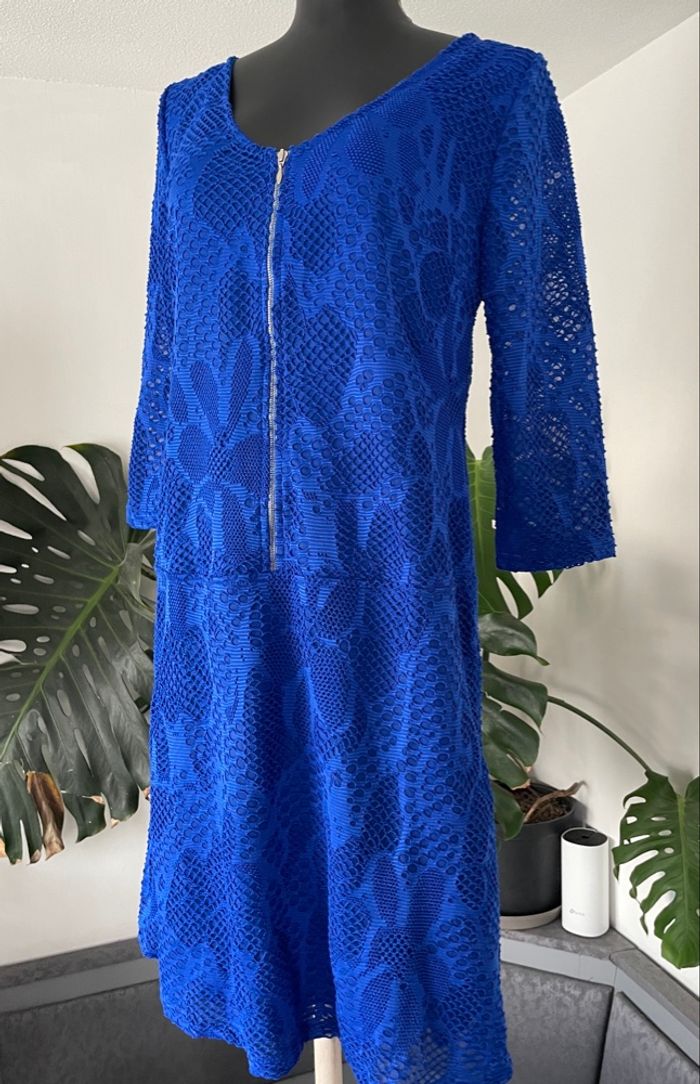 Robe en dentelle bleu vif – Taille 36/38 – Neuve avec étiquette - photo numéro 2