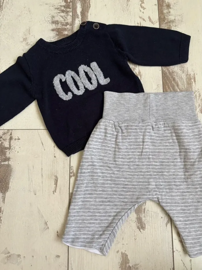 Lot hiver pull « cool » et pantalon réversible 1 mois - photo numéro 2