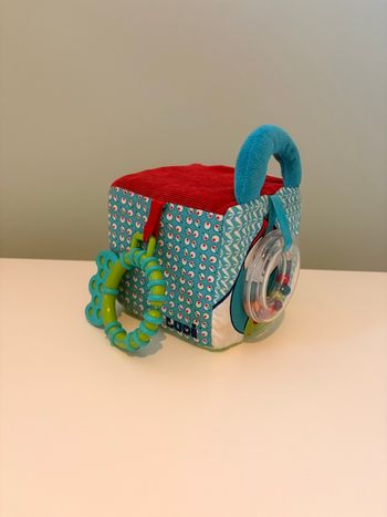 Cube d’éveil en tissu - Ludi - Très bon état
