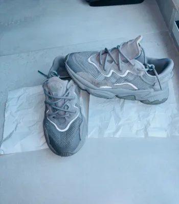 Baskets ozweego grises 37 1/3 adidas