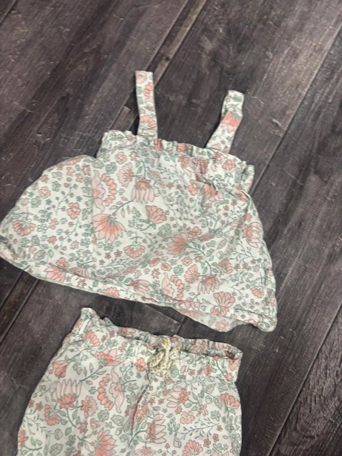 Ensemble fleuri 24 mois - photo numéro 2