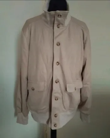 Jolie veste taille XL