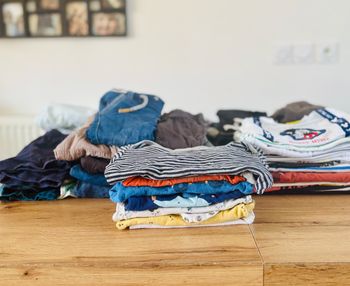 Lot vêtements bébé garçon 12 mois – 53 pièces