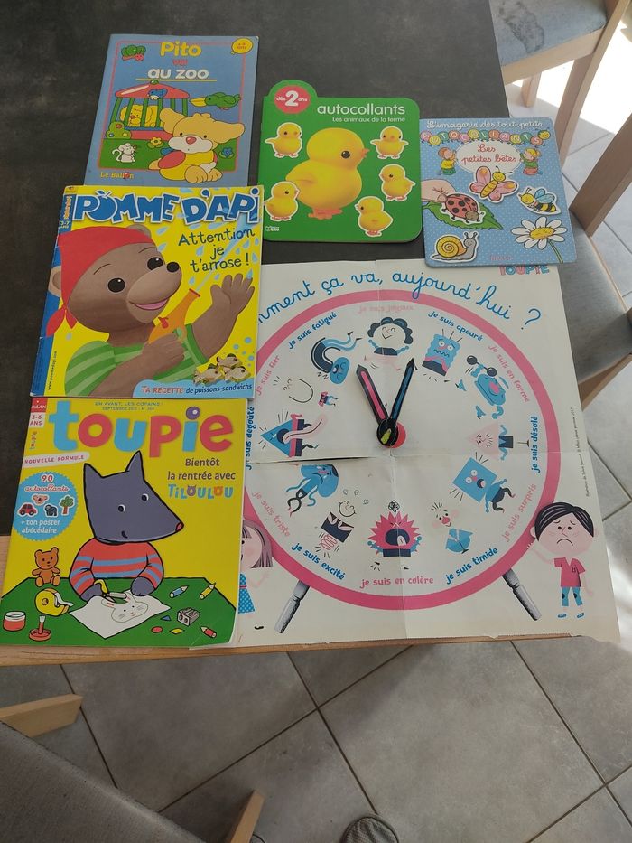 Lot de magazines tout petit - photo numéro 1
