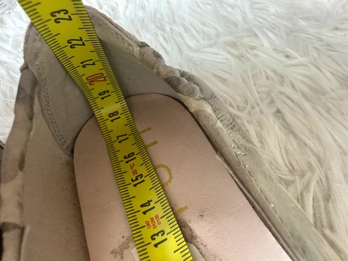 Paire de slipper Unisa taille 30 - photo numéro 4