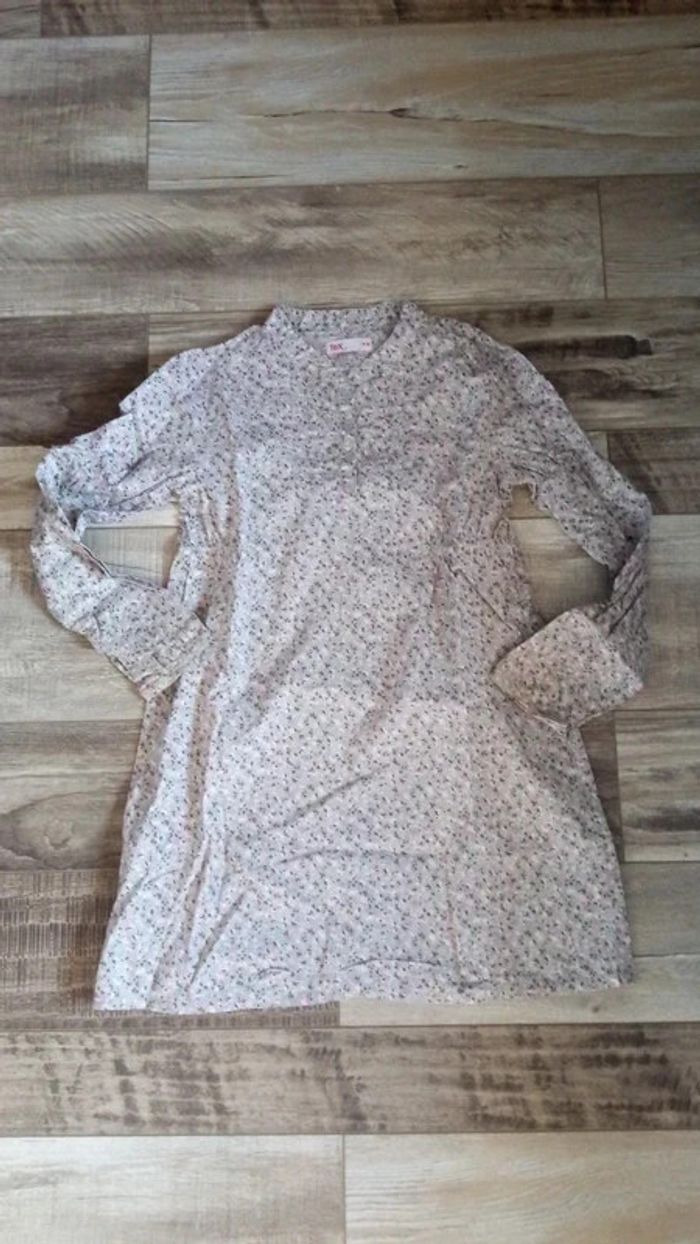lot ensemble / robe taille 10 ans - photo numéro 2