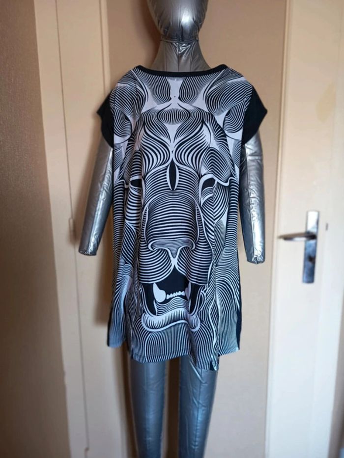 Robe manches courtes. Marque siamoises. (A21)