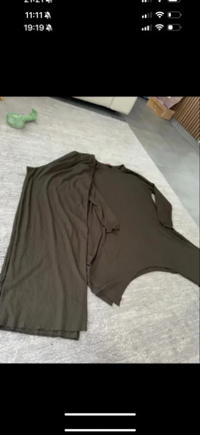 Ensemble fluide taille 42 tres bonne etat - photo numéro 2