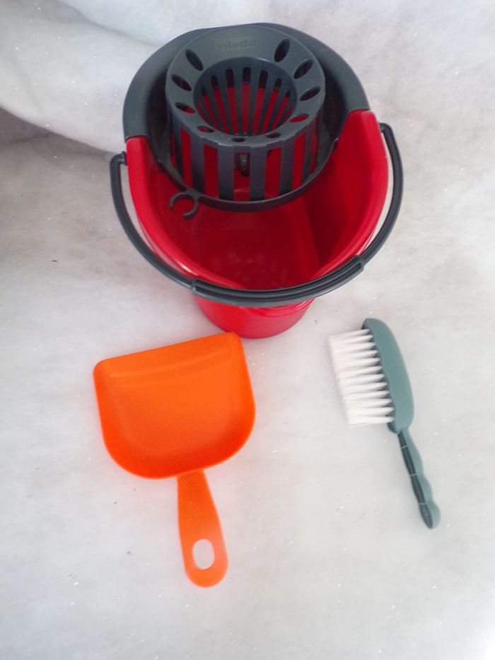 Seau + Pelle +Balayette