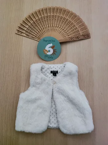 Gilet taille 6 mois