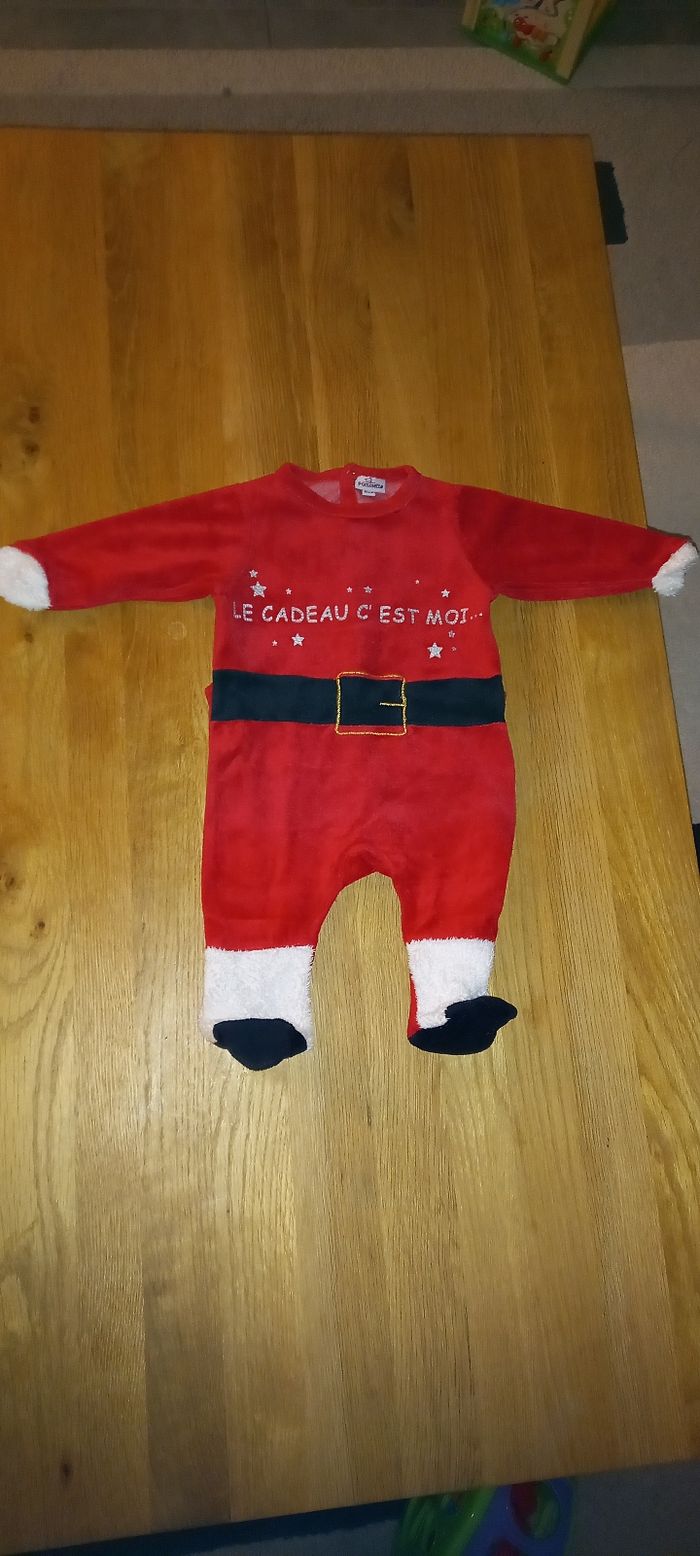 Lot de 3 pyjamas Noël 6 mois - photo numéro 3