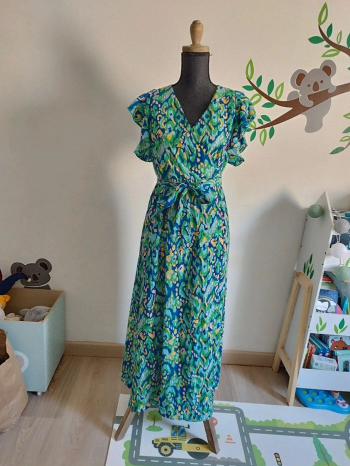 Jolie robe femme - photo numéro 2