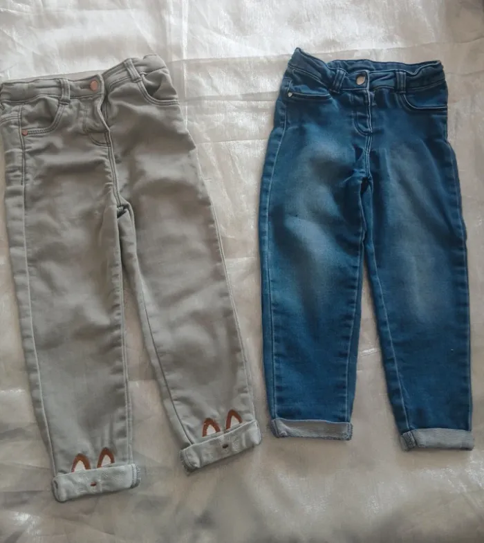 Lot de 2 jeans souple 36 mois