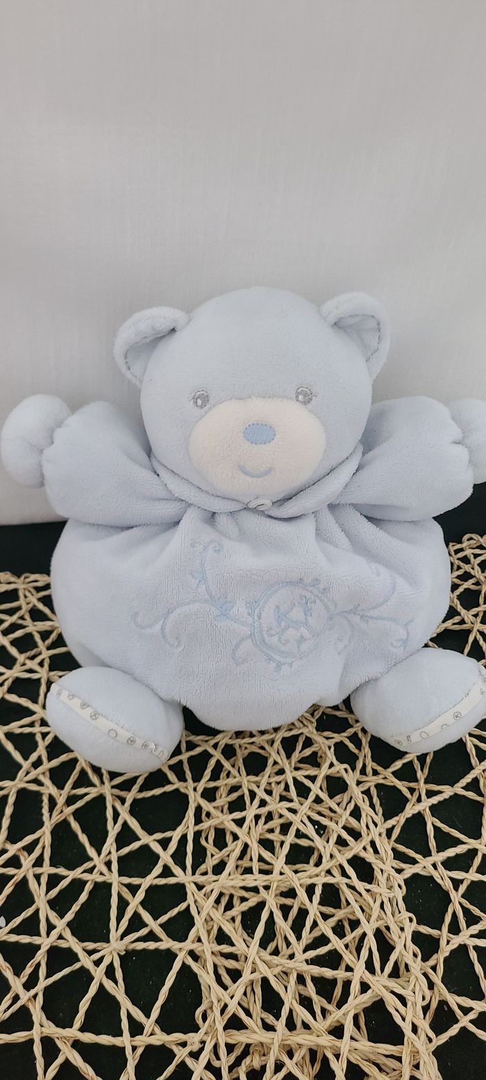 Peluche boule ours KALOO Perle bleu clair p'tit ourson 18 cm - photo numéro 3