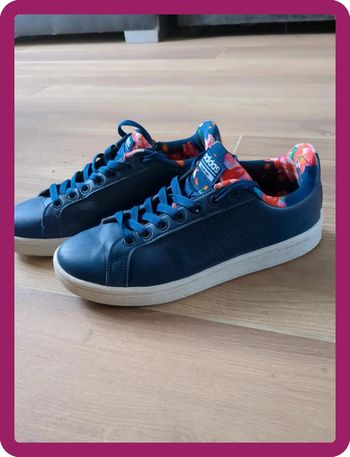 chaussures basket adidas bleu marine à fleur taille 38