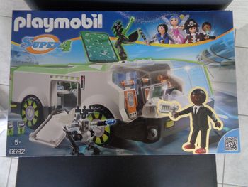 Super 4 techno caméléon avec Gene - playmobil 6692