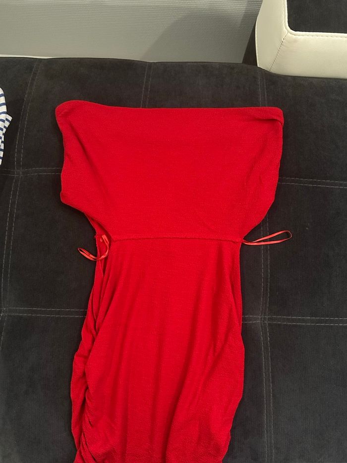 Haut rouge stradivarius - photo numéro 2