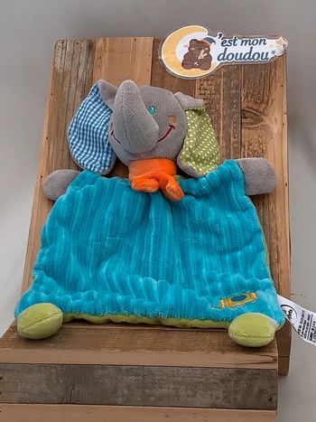 MD06 doudou éléphant mots d’enfants